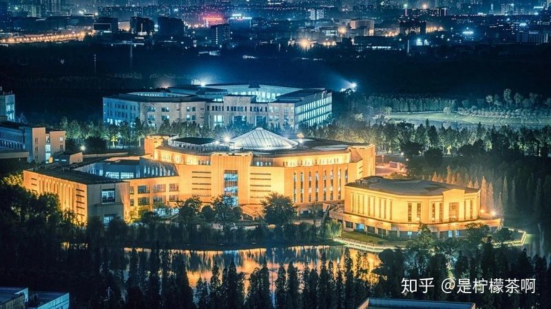 光伏旁路二极管耐压标准解析：关键指标与选择要点